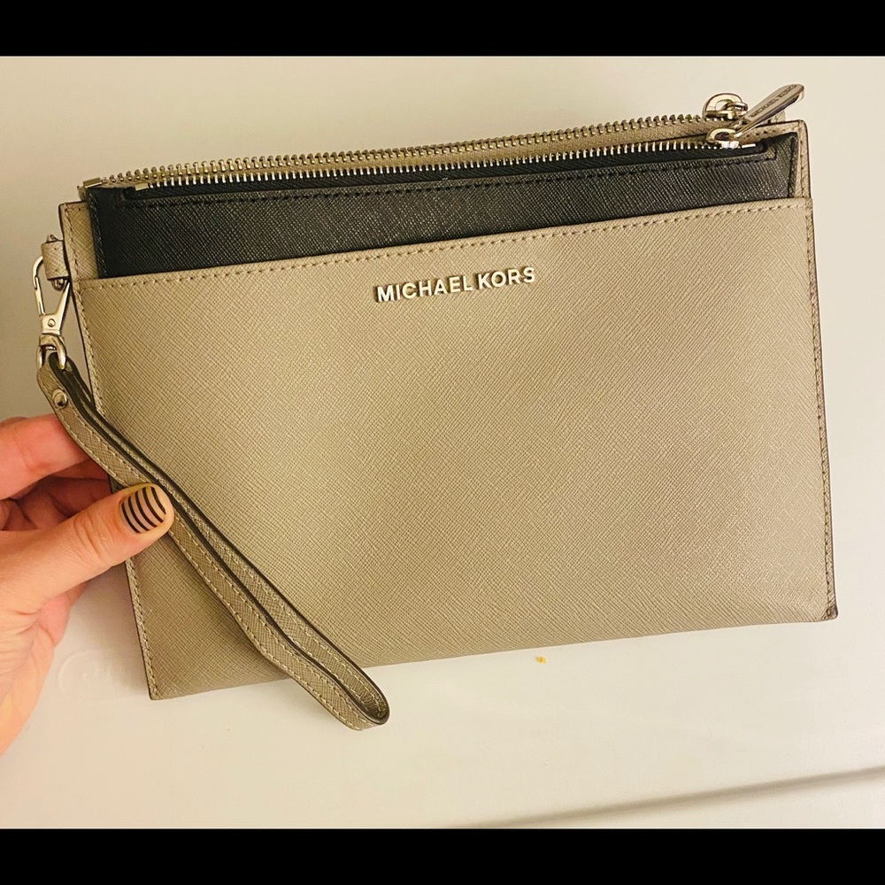 Michael Kors wallet